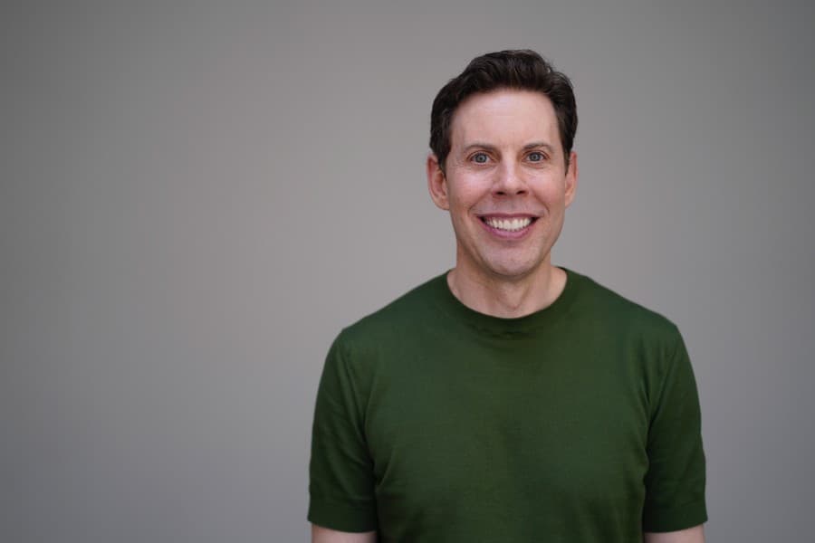 3822 - Ryan Hamilton